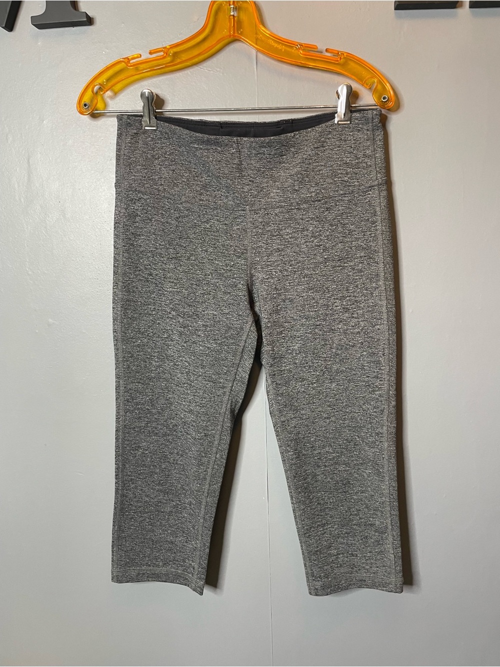 FootJoy‎ women's gray capri leggings size medium